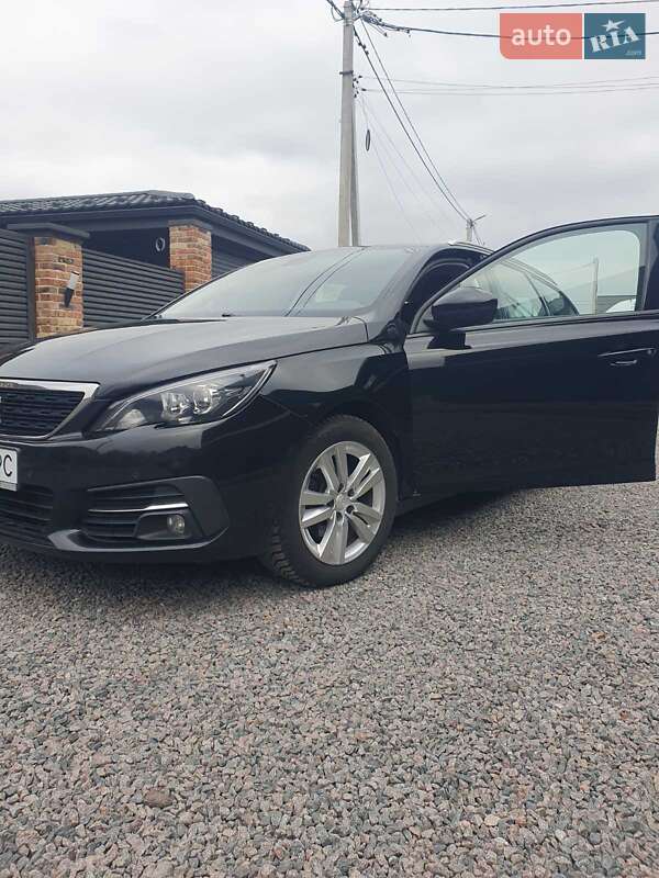 Универсал Peugeot 308 2019 в Киеве