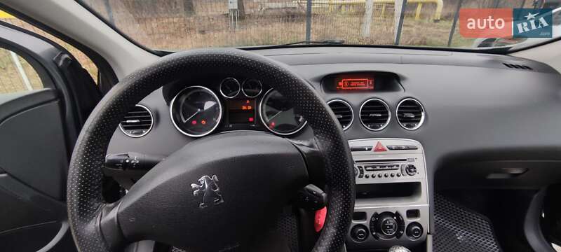 Универсал Peugeot 308 2009 в Бориславе