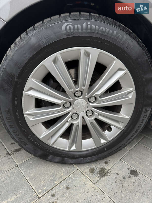 Универсал Peugeot 308 2017 в Луцке