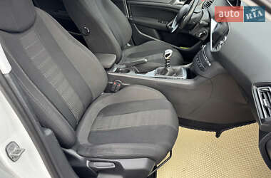 Универсал Peugeot 308 2015 в 