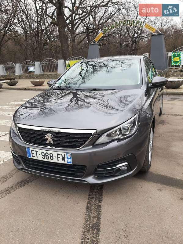 Универсал Peugeot 308 2017 в Полтаве