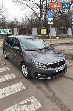 Универсал Peugeot 308 2017 в Полтаве