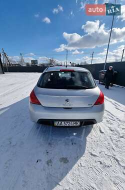 Хэтчбек Peugeot 308 2012 в Киеве