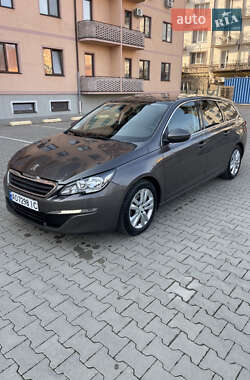 Универсал Peugeot 308 2015 в Ужгороде