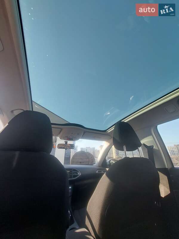 Універсал Peugeot 308 2015 в Києві