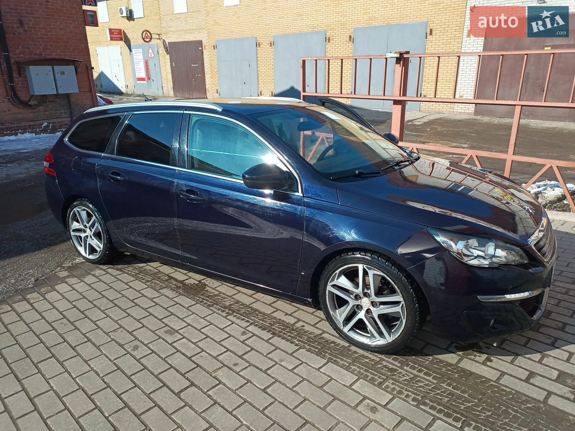 2014 Peugeot 308 - мініатюра 7