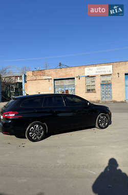 Универсал Peugeot 308 2014 в 