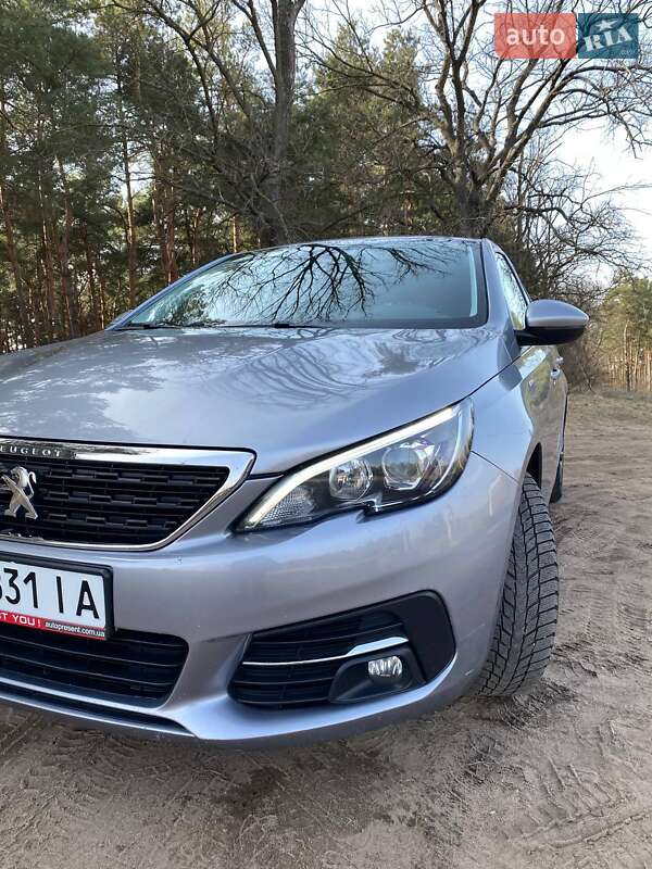 Хетчбек Peugeot 308 2018 в Гайвороні