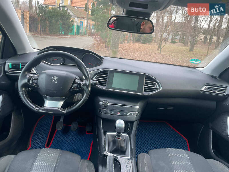 Універсал Peugeot 308 2015 в Києві