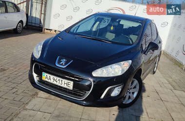 Хэтчбек Peugeot 308 2011 в Днепре