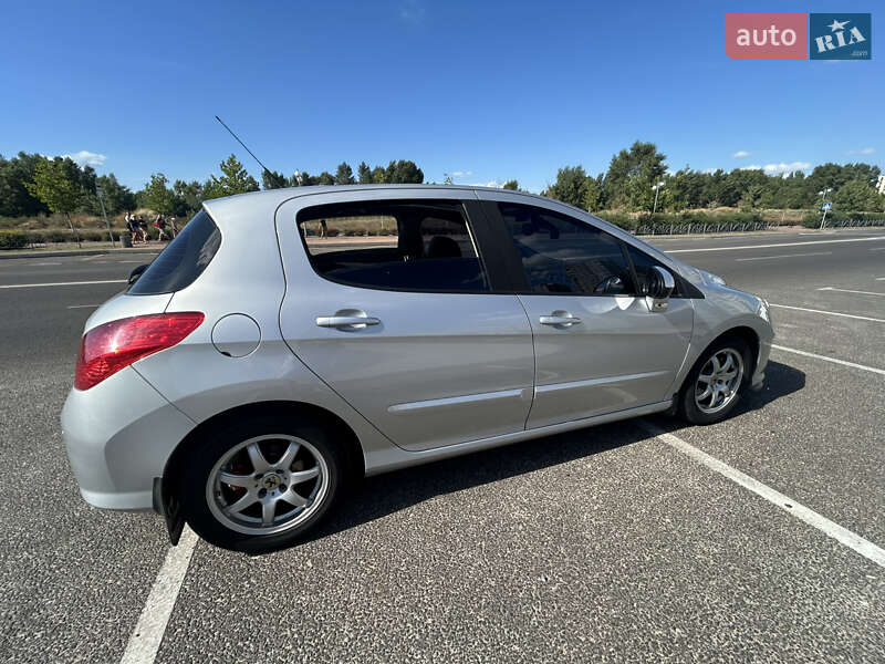 Хетчбек Peugeot 308 2007 в Черкасах