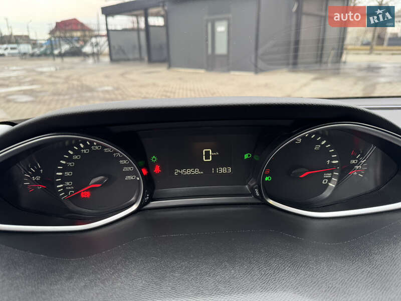 Универсал Peugeot 308 2015 в Ивано-Франковске фото 13 Универсал Peugeot 308 2015 в Ивано-Франковске