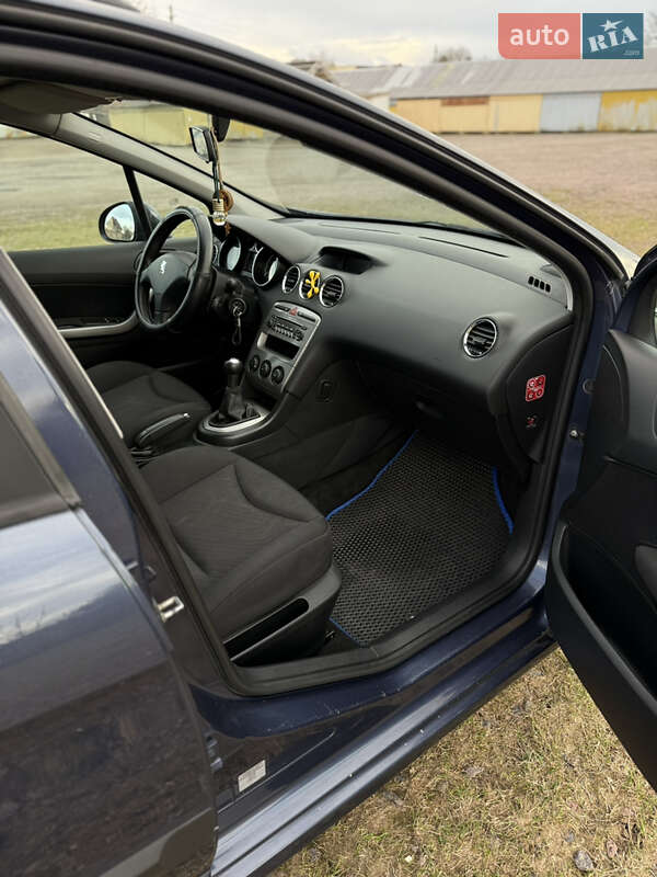 Универсал Peugeot 308 2008 в Бродах