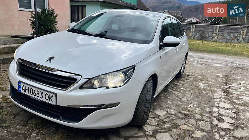 Универсал Peugeot 308 2015 в 