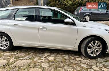 Универсал Peugeot 308 2015 в 
