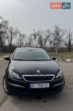 Хетчбек Peugeot 308 2014 в 
