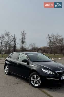 Хетчбек Peugeot 308 2014 в 