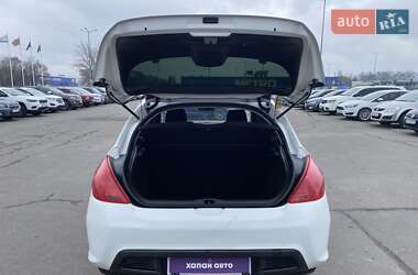 Хэтчбек Peugeot 308 2012 в 