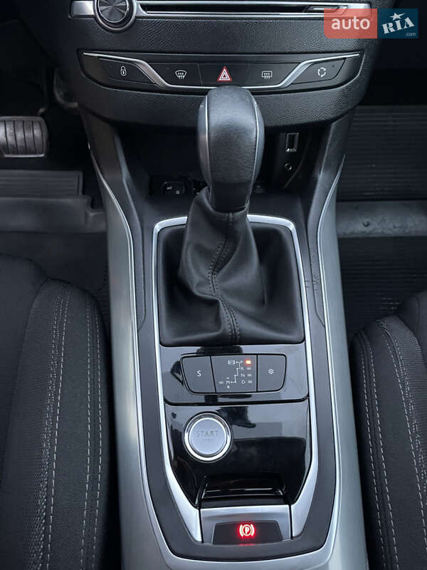 Универсал Peugeot 308 2015 в Луцке