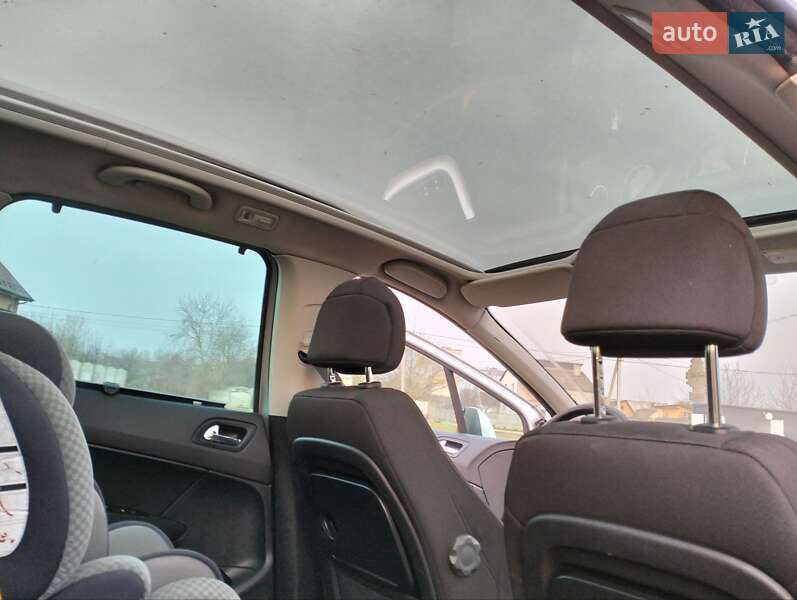 Універсал Peugeot 308 2008 в Рівному