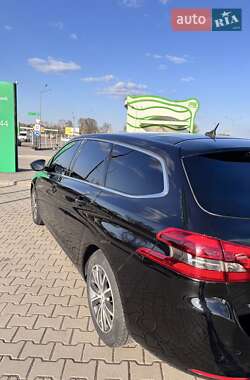 Универсал Peugeot 308 2014 в 