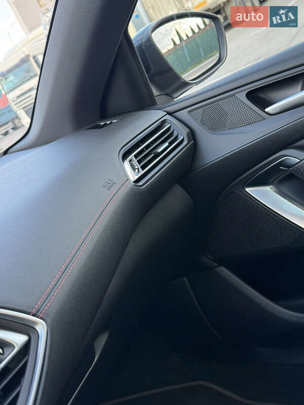 Универсал Peugeot 308 2018 в Львове