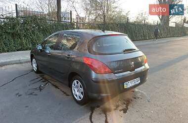 Хетчбек Peugeot 308 2011 в 