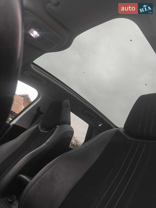 Універсал Peugeot 308 2017 в Дрогобичі