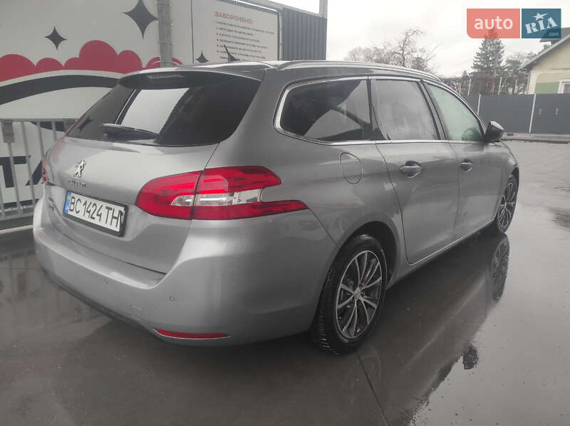 Універсал Peugeot 308 2017 в Дрогобичі