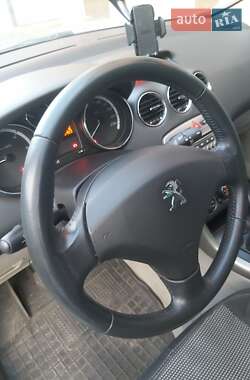 Универсал Peugeot 308 2011 в 