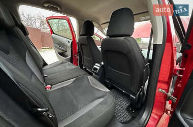Хэтчбек Peugeot 308 2011 в 