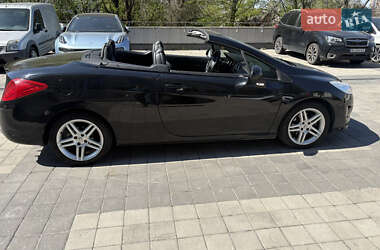 Кабриолет Peugeot 308 2010 в 