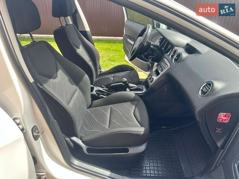 Універсал Peugeot 308 2009 в Дубні