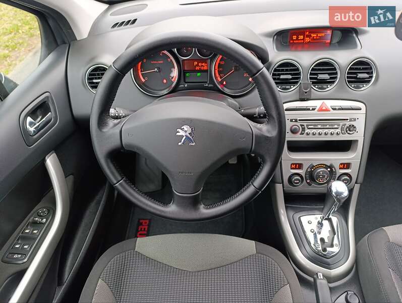 Хэтчбек Peugeot 308 2013 в Киеве