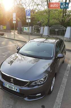 Универсал Peugeot 308 2017 в 