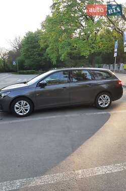 Универсал Peugeot 308 2017 в 
