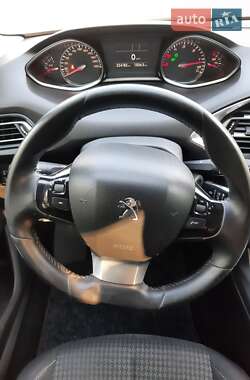 Универсал Peugeot 308 2017 в 