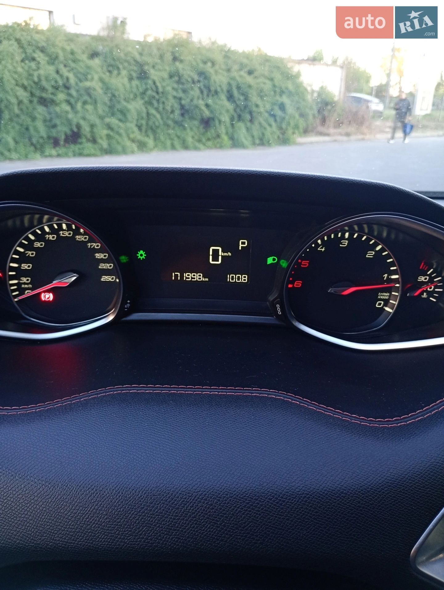 2015 Peugeot 308 - мініатюра 16