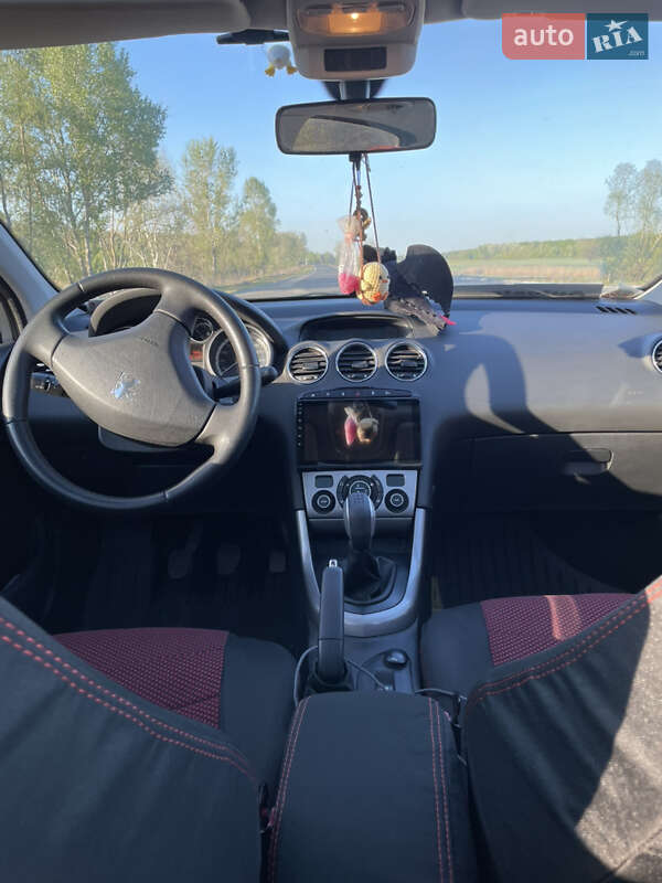Хэтчбек Peugeot 308 2010 в Харькове