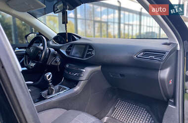 Универсал Peugeot 308 2015 в 