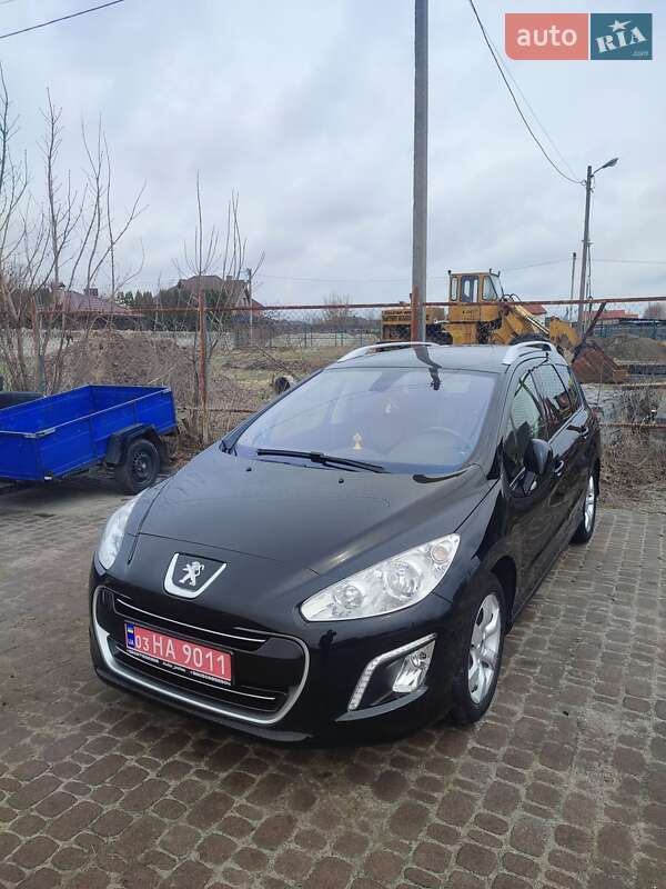 Универсал Peugeot 308 2013 в Луцке