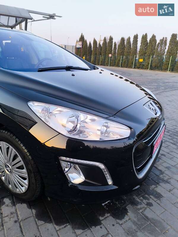 Универсал Peugeot 308 2013 в Луцке
