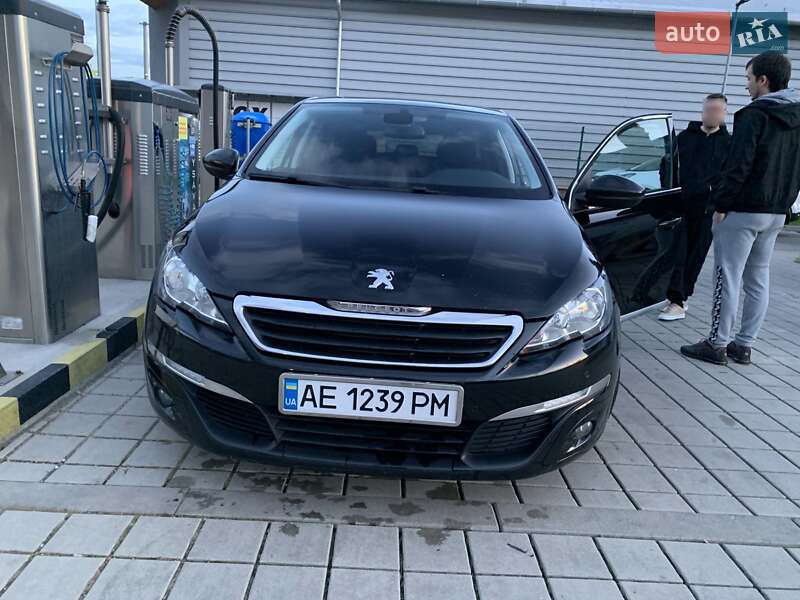 Peugeot 308 2014