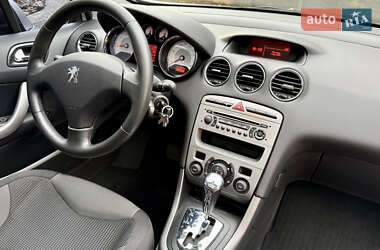 Хэтчбек Peugeot 308 2009 в 