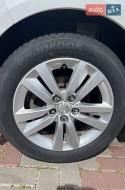 Хетчбек Peugeot 308 2016 в 