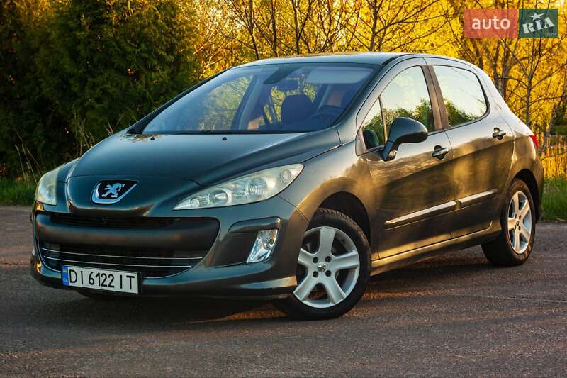 Хэтчбек Peugeot 308 2007 в Костополе