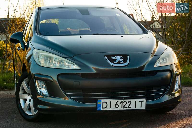 Хэтчбек Peugeot 308 2007 в Костополе