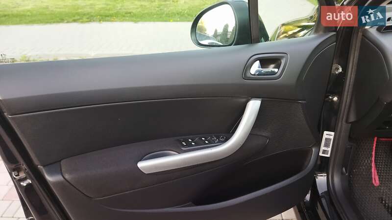 Хэтчбек Peugeot 308 2007 в Староконстантинове