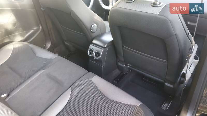 Хэтчбек Peugeot 308 2007 в Староконстантинове