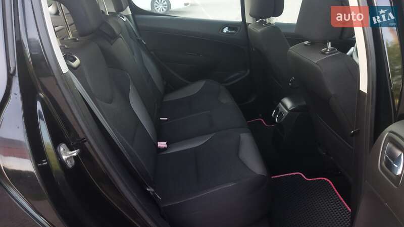 Хэтчбек Peugeot 308 2007 в Староконстантинове